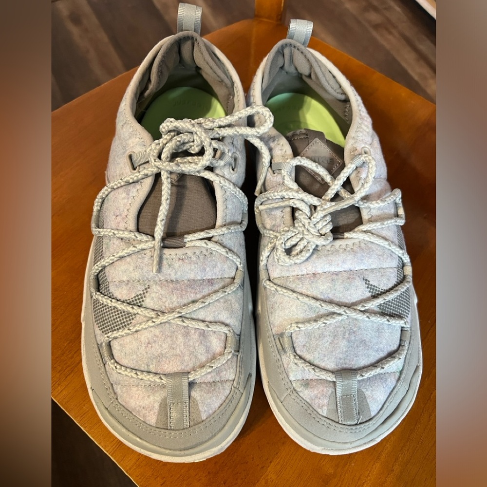 Women’s sz 11.5 / Men's 10-Nike off-line pack lt smoke gray/iron gray